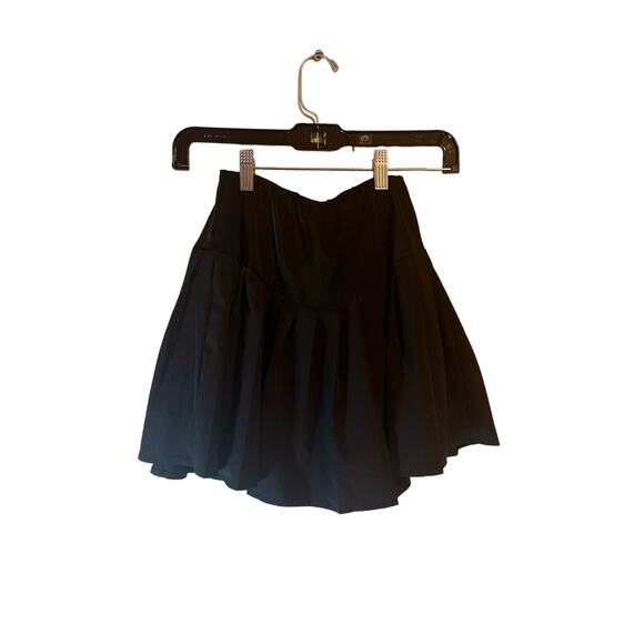 EUC Forever 21 Black Pleated Mini Skirt Size XS - Picture 1 of 7